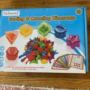 Sorting & Counting Dinosaurs Toy Set - Multicolor